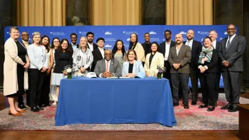 Columbia and Borough of Manhattan Community College Formalize Groundbreaking Partnership